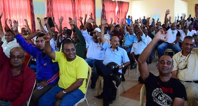 [Vidéo] «Si les négociations n’aboutissent pas, nous paralyserons le port», prévient le syndicat